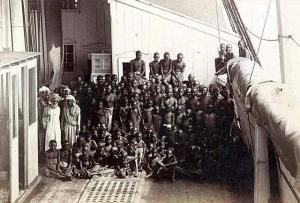 Navio Francês com Escravos a Venda no Rio de Janeiro - Marc Ferrez